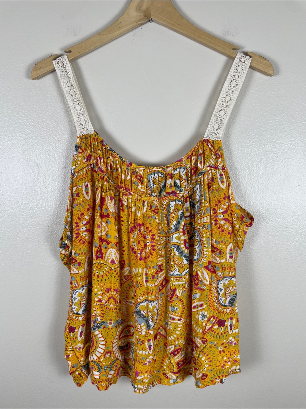 Rachel Zoe Mustard Paisley Crochet Strap Tank. NEW Large